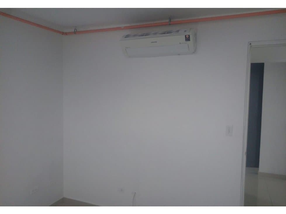 ALQUILER APARTAMENTO VIA ESPAÑA — foto 3