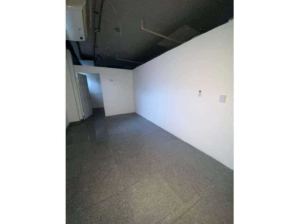 ALQUILER OFICINA EL CARMEN — foto 4
