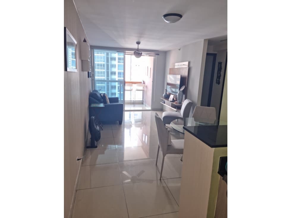 ALQUILER APARTAMENTO VÍA ESPAÑA — foto 2