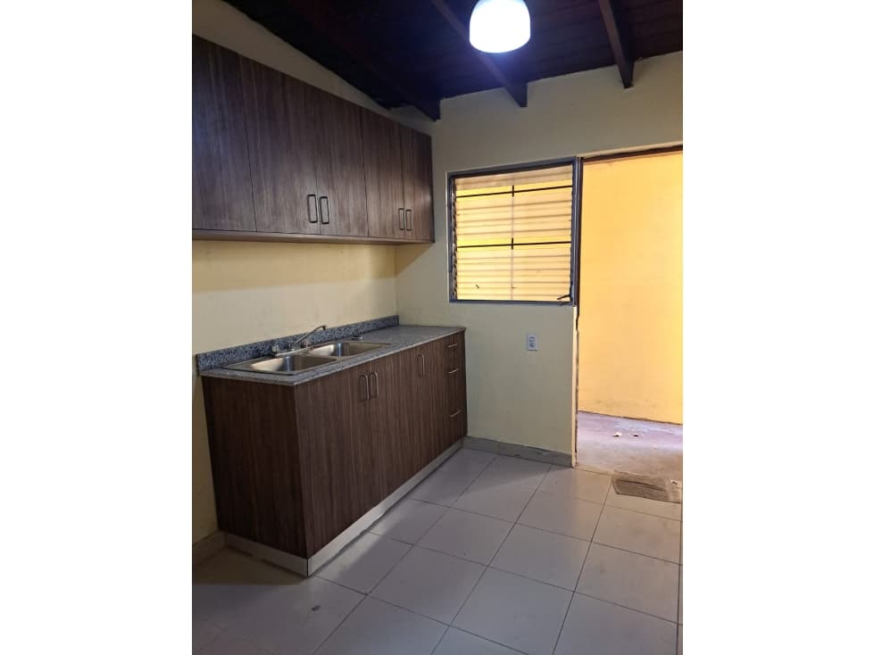 ALQUILER CASA MIRAFLORES — foto 3