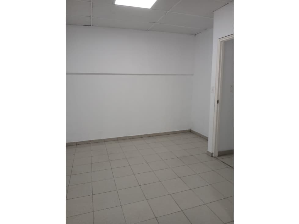 ALQUILER LOCAL COMERCIAL LLANO BONITO — foto 4