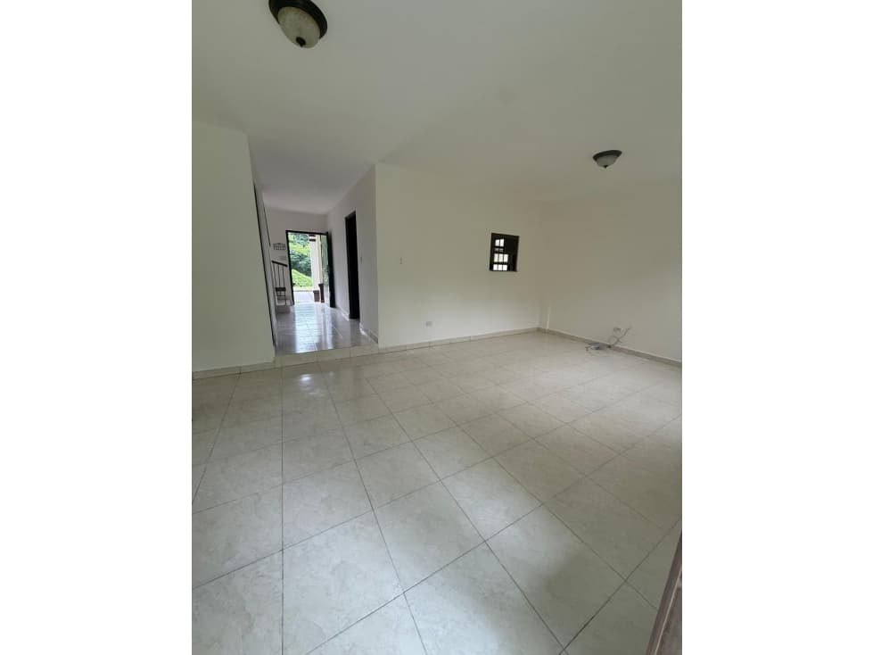 VENTA CASA LAS CUMBRES — foto 3