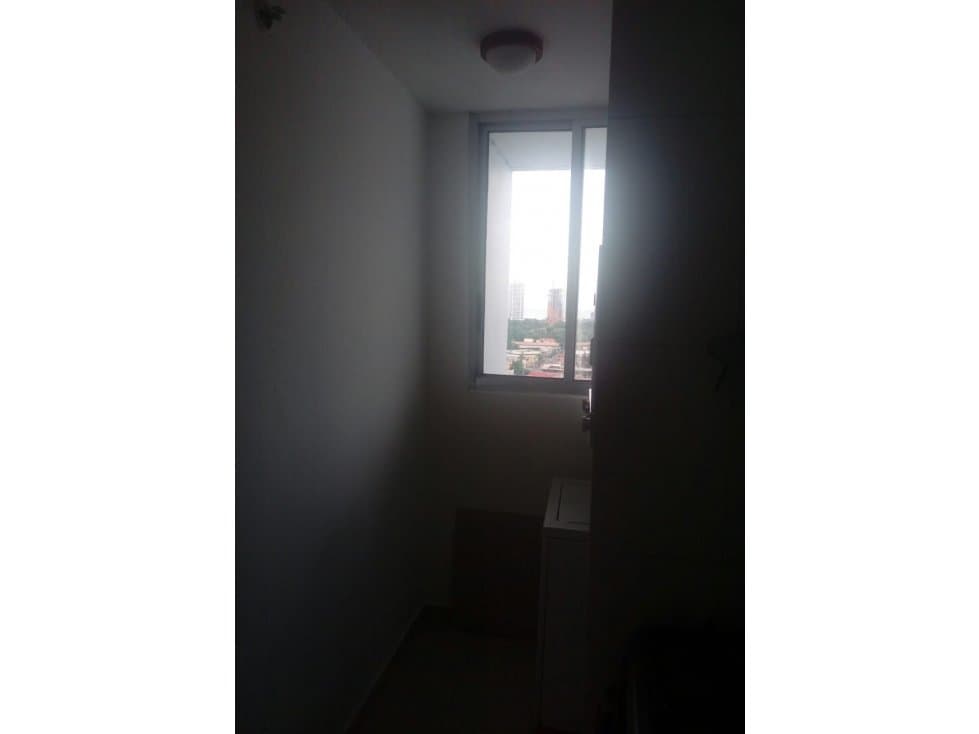 ALQUILER APARTAMENTO VIA ESPAÑA — foto 4