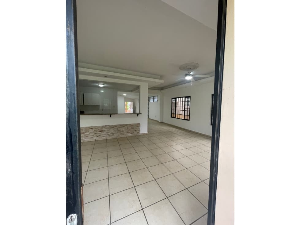ALQUILER CASA BRISAS DEL GOLF — foto 3