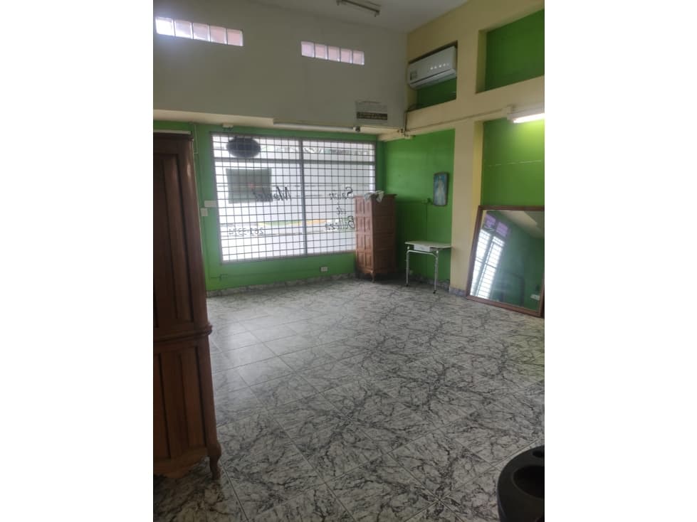 VENTA LOCAL COMERCIAL BELLA VISTA — foto 2