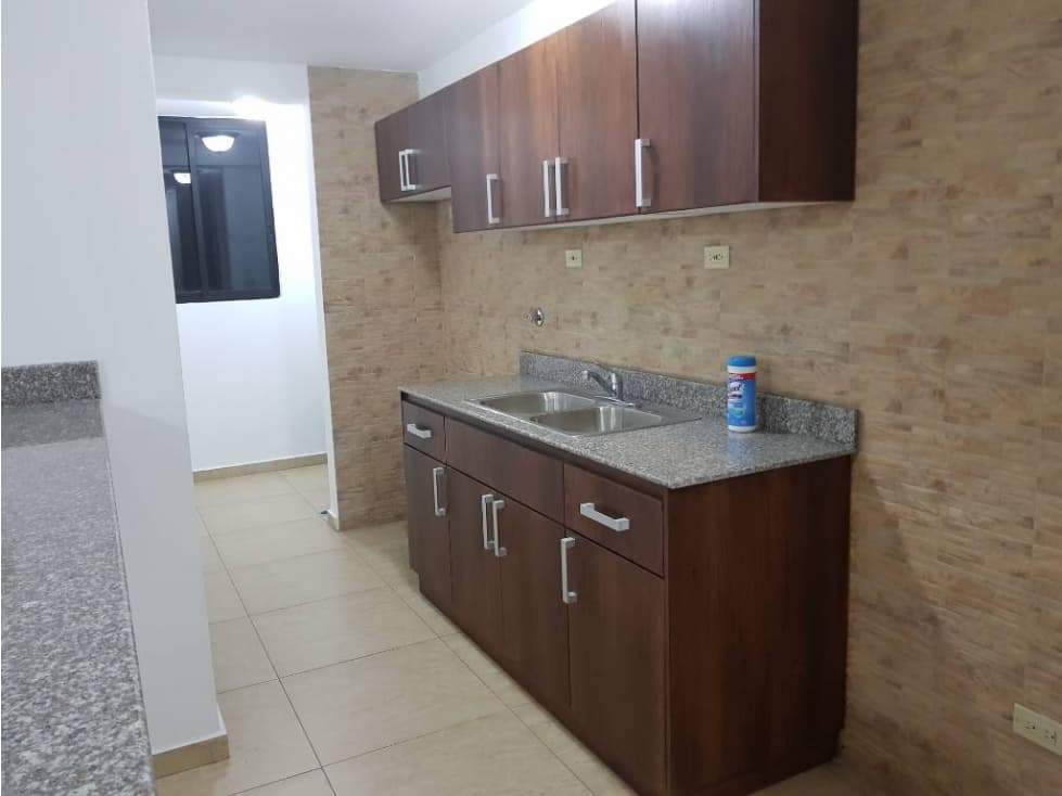 ALQUILER APARTAMENTO CONDADO DEL REY — foto 3