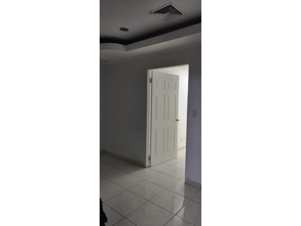 ALQUILER OFICINA AVENIDA BALBOA — foto 2