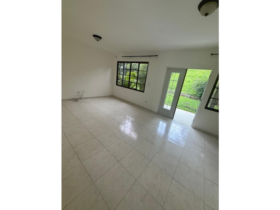 VENTA CASA LAS CUMBRES — foto 1