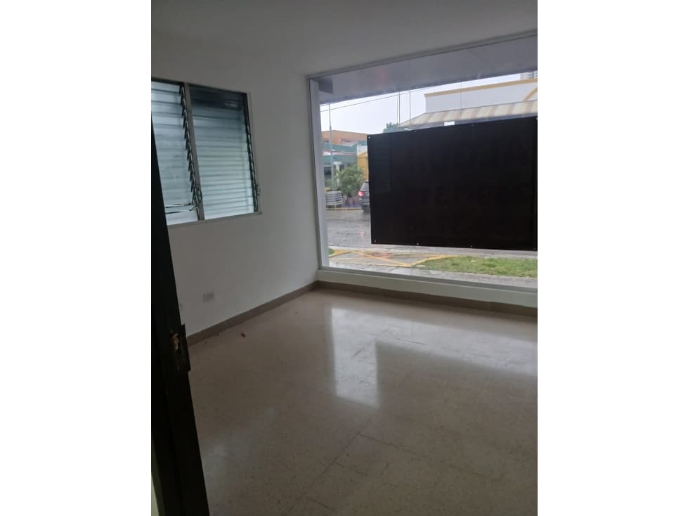 ALQUILER LOCAL COMERCIAL EL CARMEN — foto 1