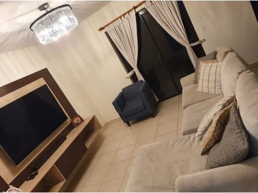 ALQUILER CASA AMOBLADA VERSALLES — foto 1