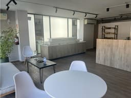 ALQUILER LOCAL COMERCIAL VIA PORRAS