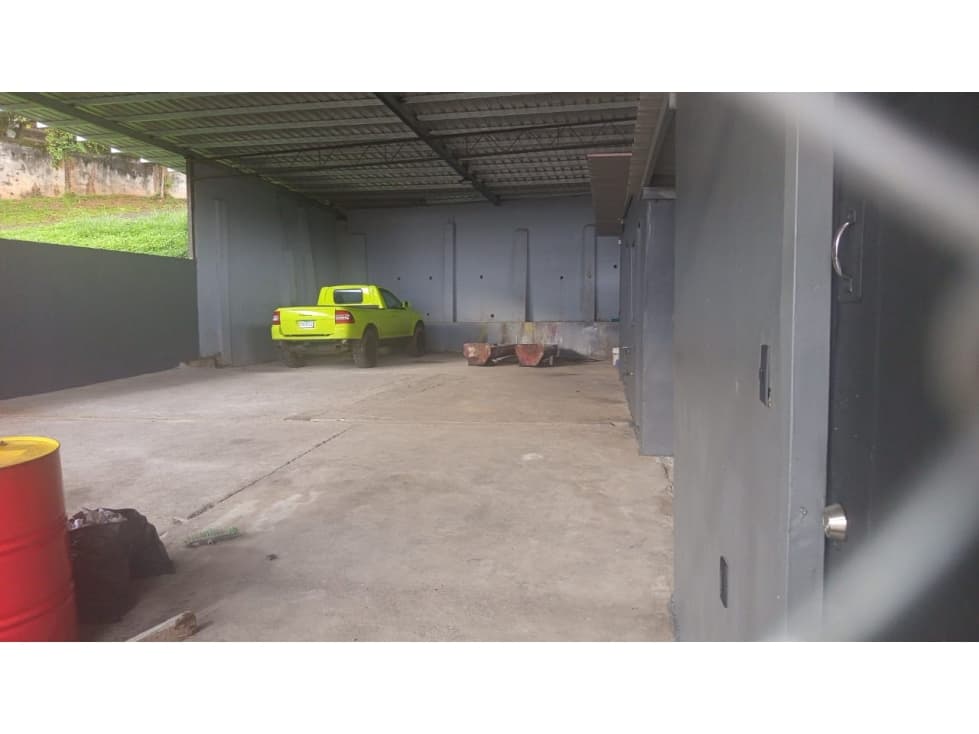 ALQUILER LOCAL COMERCIAL ARRAIJAN — foto 3