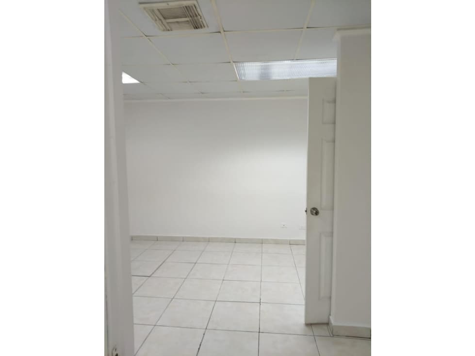 ALQUILER OFICINA AVENIDA BALBOA — foto 5
