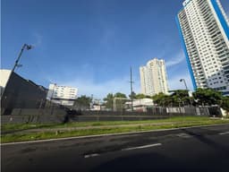 SE VENDE TERRENO EN SAN FRANCISCO CON ZONIFICACIÓN ZM6