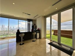 Penthouse en alquiler en Santa María | Rooftop y piscina privada