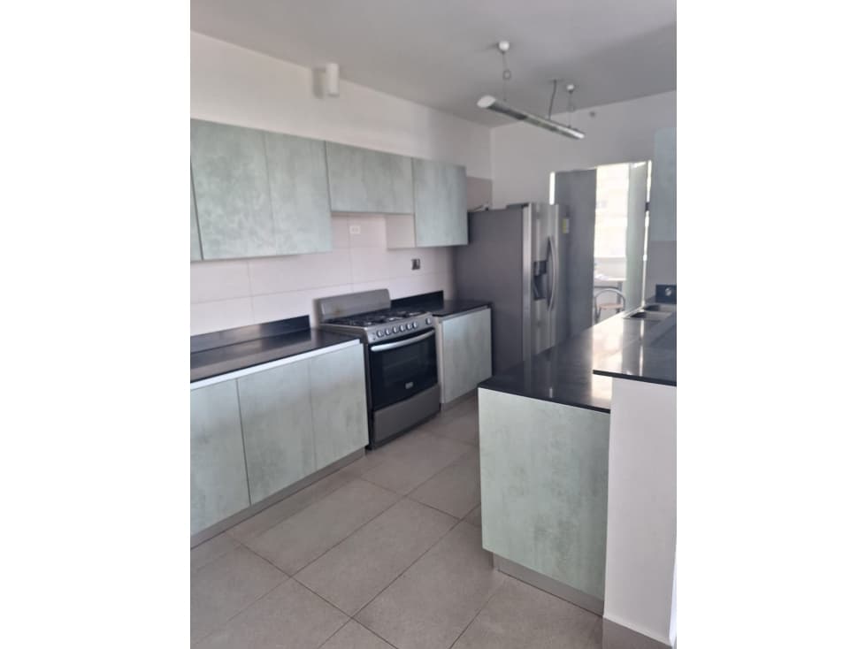 ALQUILER APARTAMENTO LA LOMA — foto 2