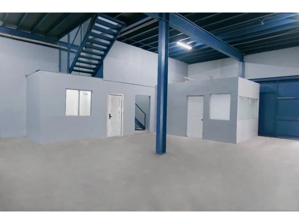 ALQUILER GALERA PUEBLO NUEVO — foto 2