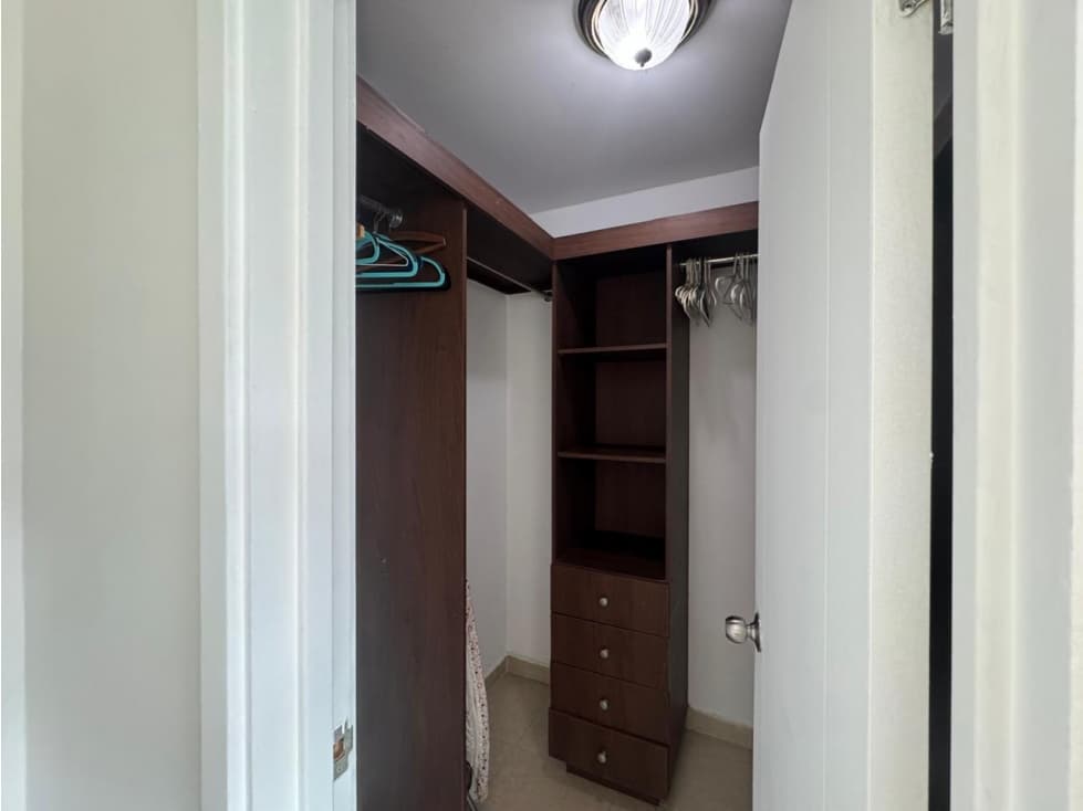 ALQUILER APARTAMENTO AMOBLADO VIA PORRAS — foto 4