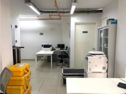VENDO OFICINA BELLA VISTA