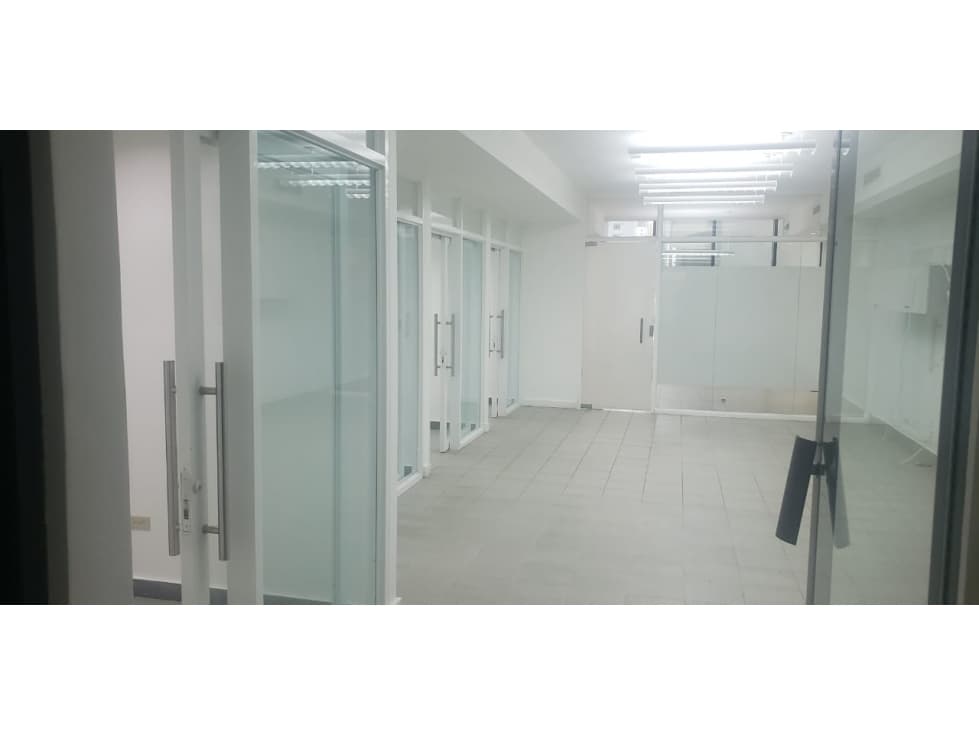 ALQUILER OFICINAS OBARRIO — foto 1