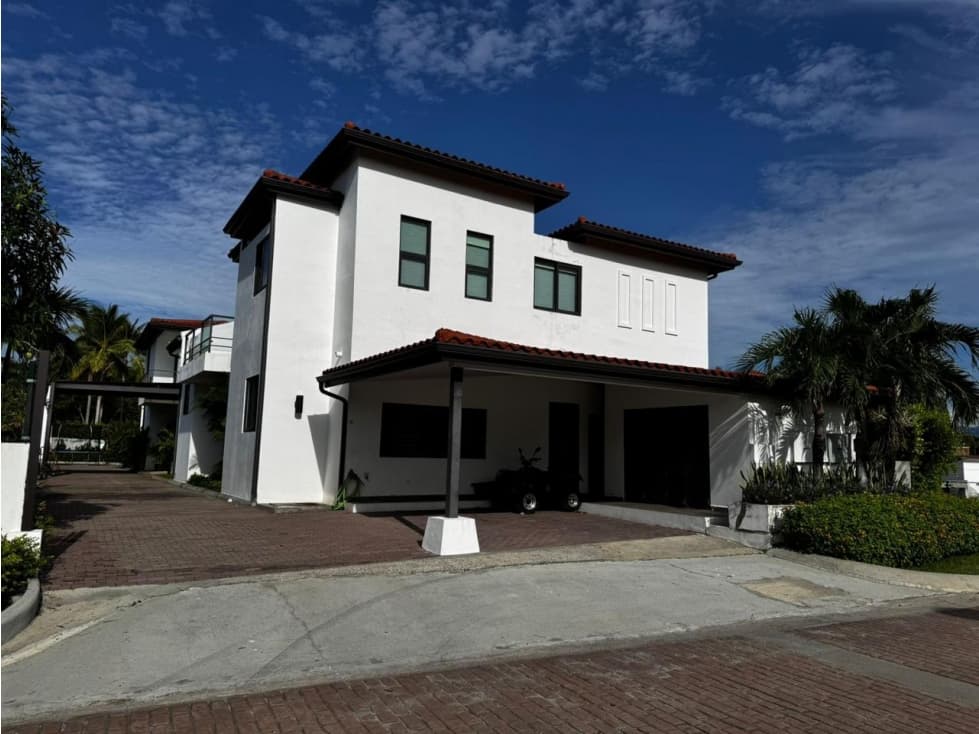 VENTA CASA SAN CARLOS PUNTA BARCO — foto 1
