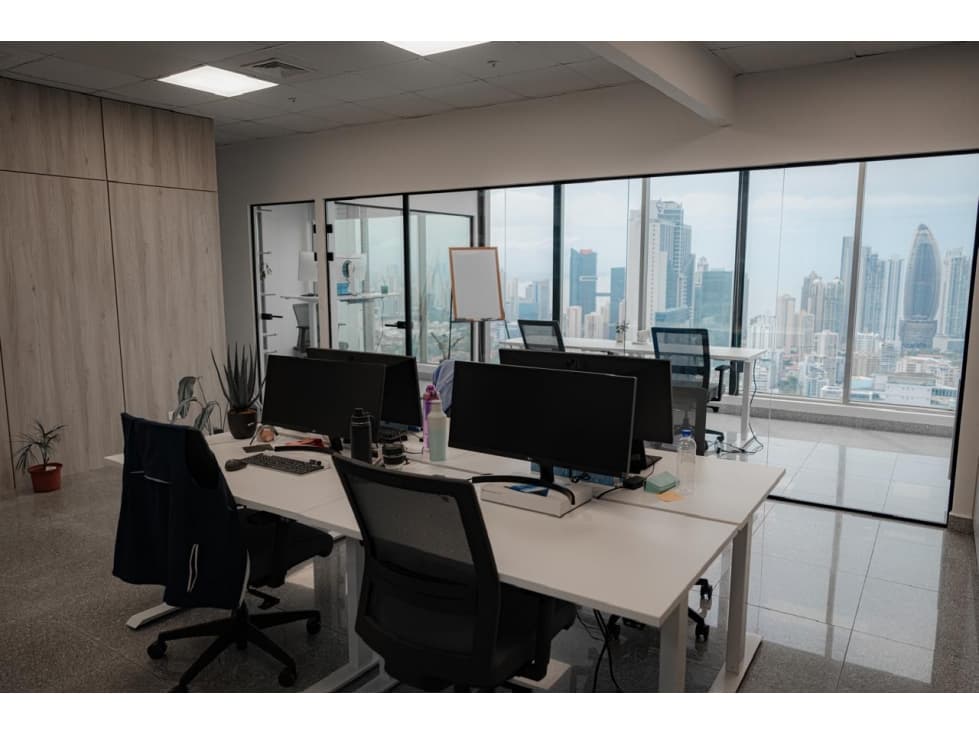 VENTA OFICINA AVENIDA BALBOA — foto 4