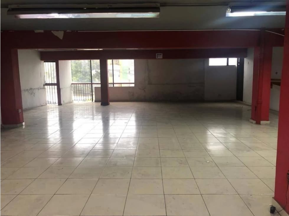 ALQUILER LOCAL CALIDONIA — foto 4