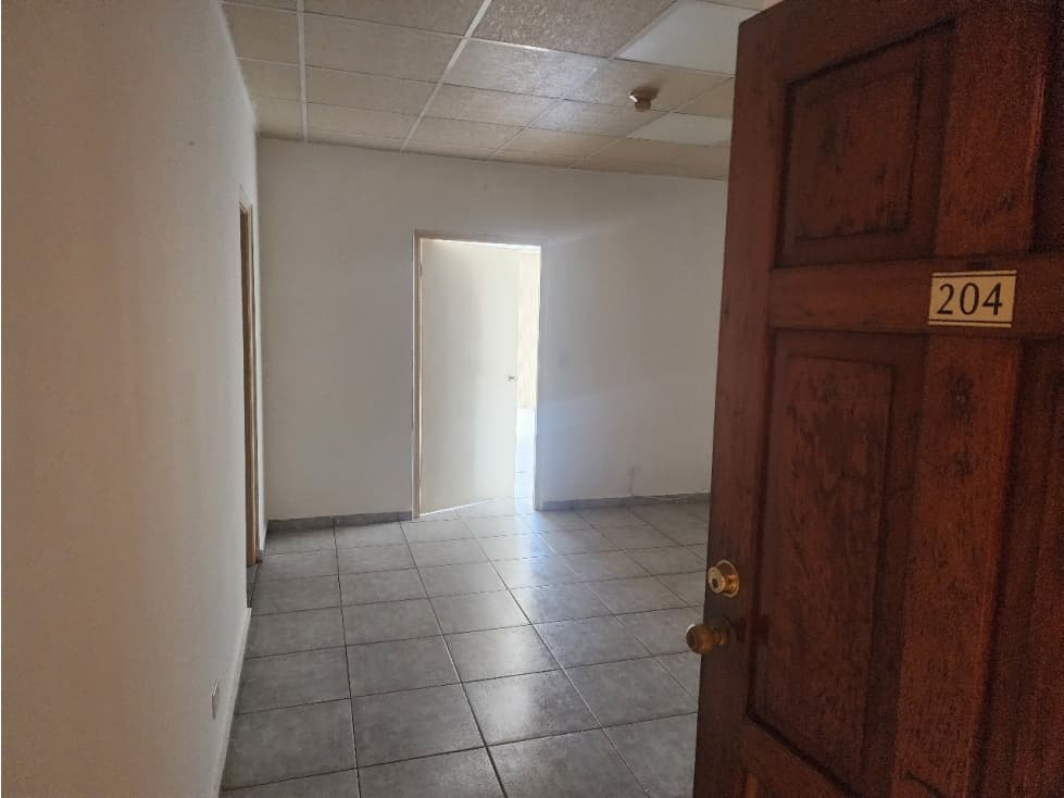 ALQUILER OFICINA CALLE 50 — foto 6