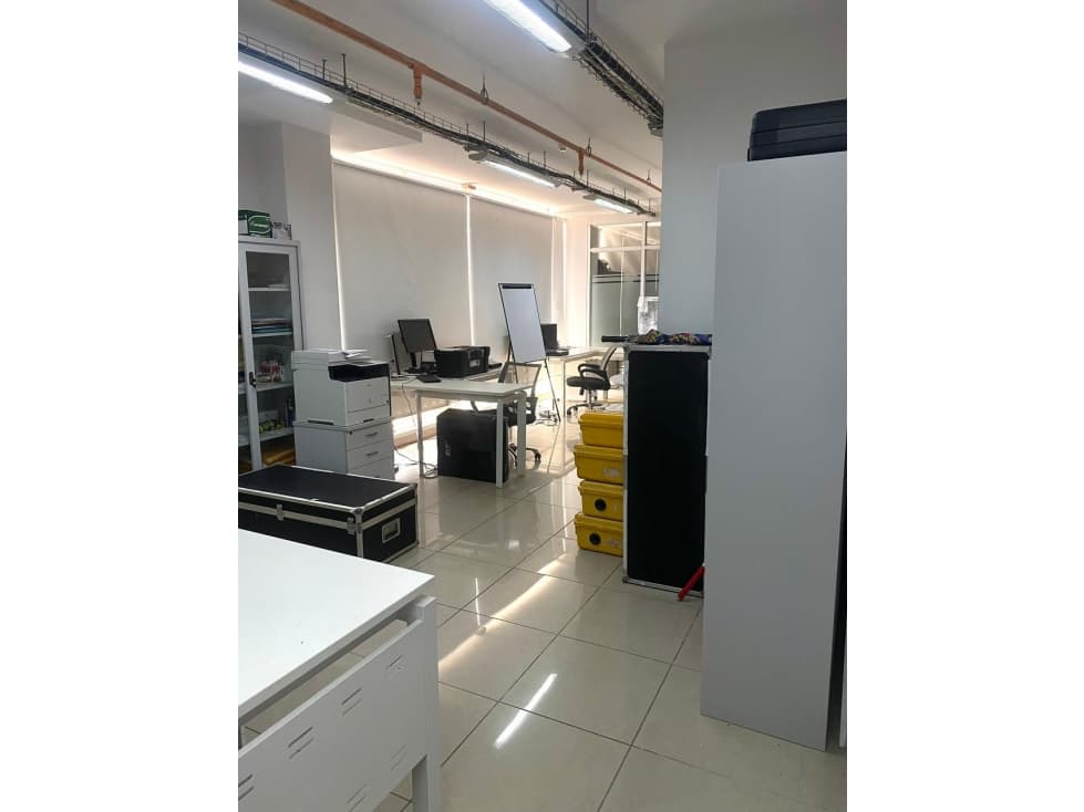 VENDO OFICINA BELLA VISTA — foto 3
