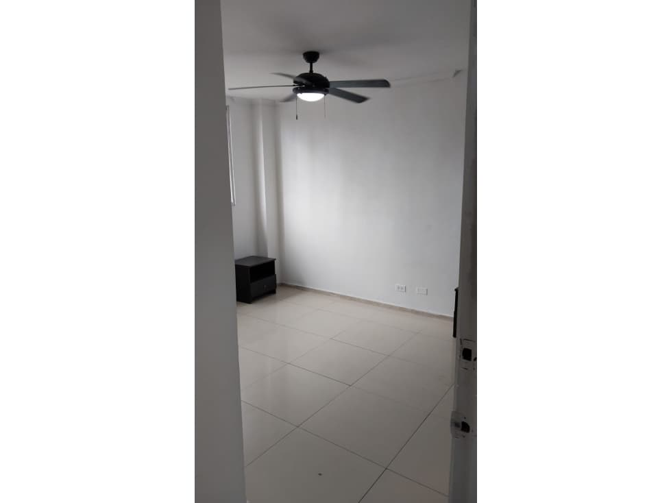 ALQUILO APARTAMENTO PARQUE LEFEVRE — foto 2