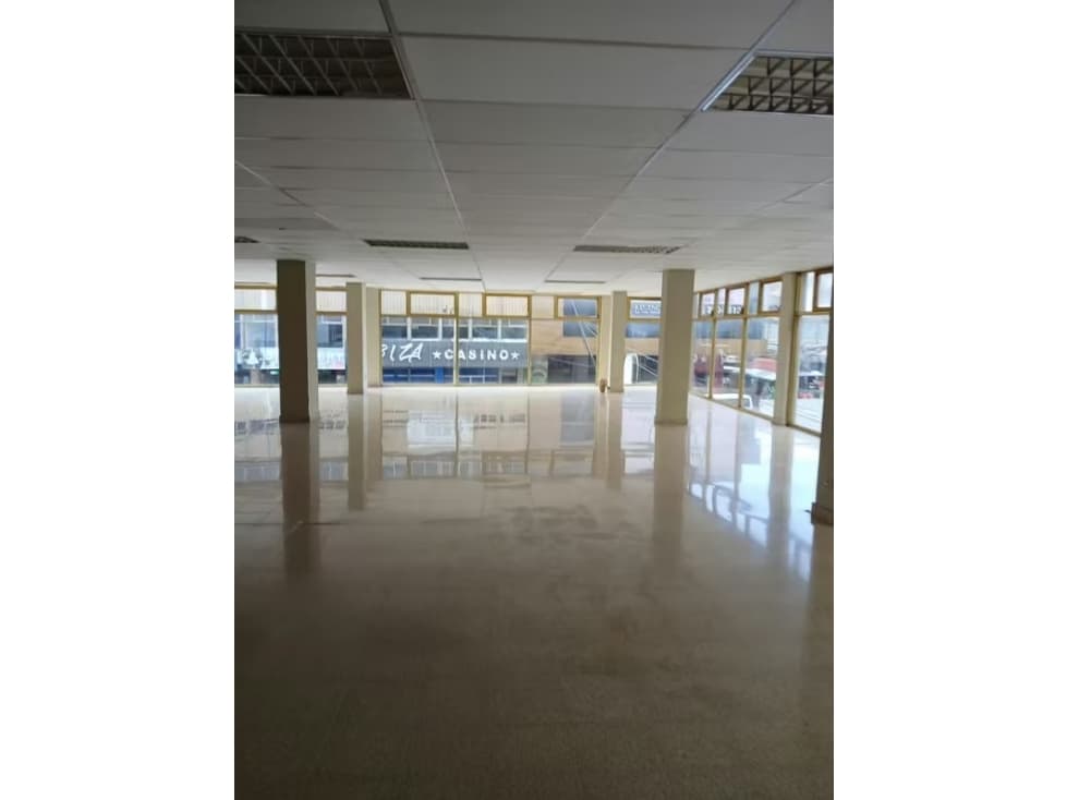 ALQUILER LOCAL COMERCIAL CALIDONIA — foto 1
