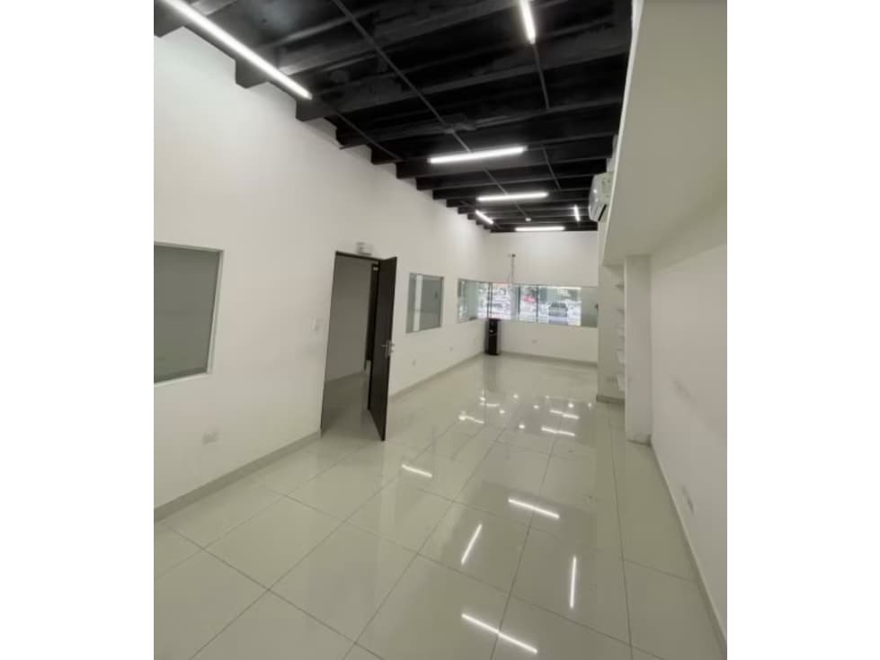ALQUILER LOCAL COMERCIAL VÍA ESPAÑA — foto 3