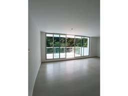 Venta de bello Apartamento en el PH Clayton Park