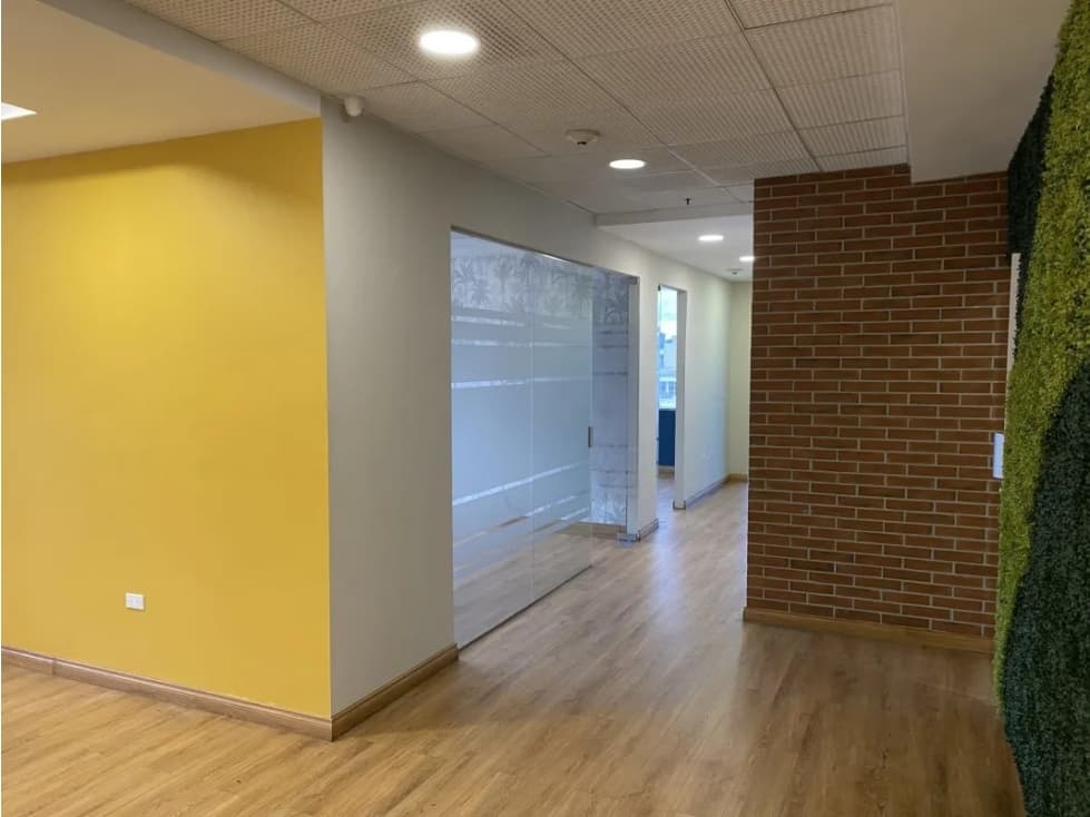 Se Alquila Oficina 160 Mts Punta Pacífica $3.000.oo — foto 4