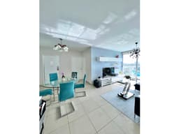 Se vende / Alquila bello apartamento Semi-Amoblado en Dos Mares