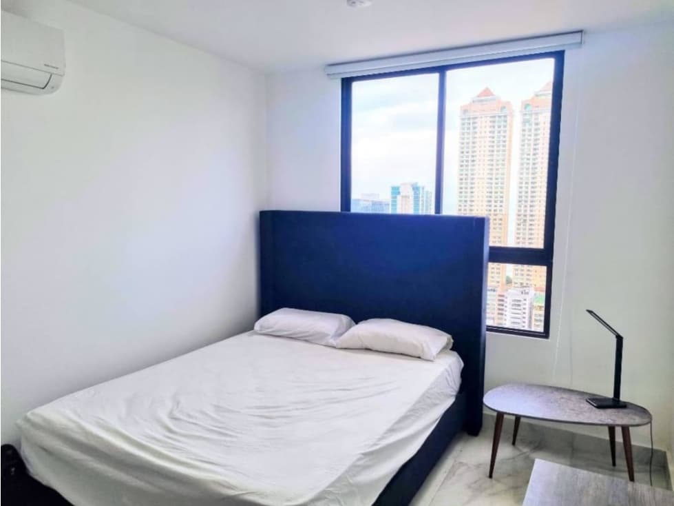 Alquilo espectacular apartamento amoblado en cll 50 — foto 2