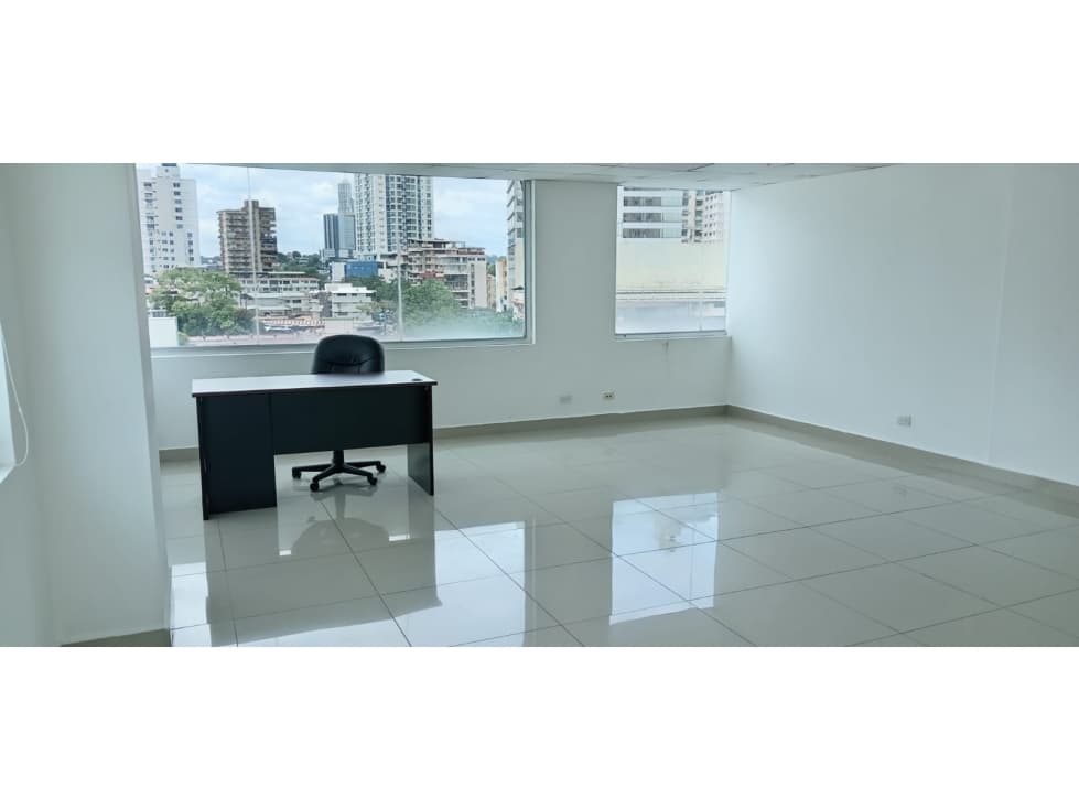 SE ALQUILA OFICINA AMOBLADA DE 112 Mts EN EL CARMEN — foto 2