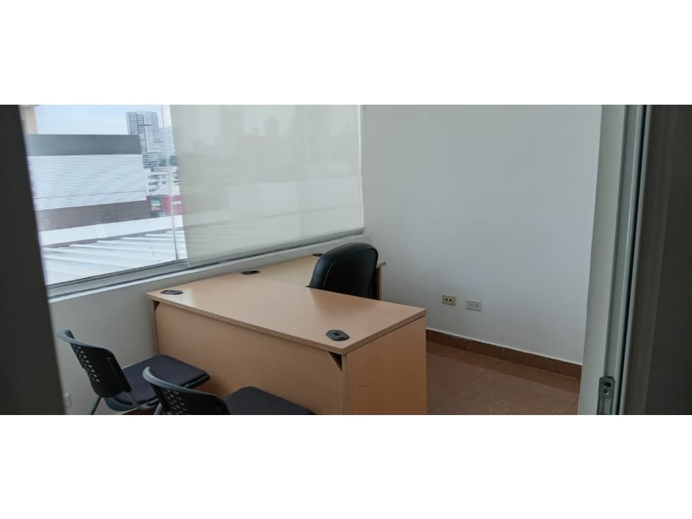 SE ALQUILA OFICINA AMOBLADA DE 104 Mts EN EL CARMEN — foto 5