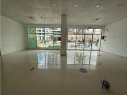 SE ALQUILA LOCAL COMERCIAL EN VIA ESPAÑA