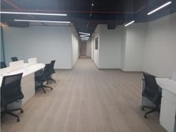 Se Alquila Espectacular Oficina 247 Mts En Obarrio $5.434.oo + Itbm