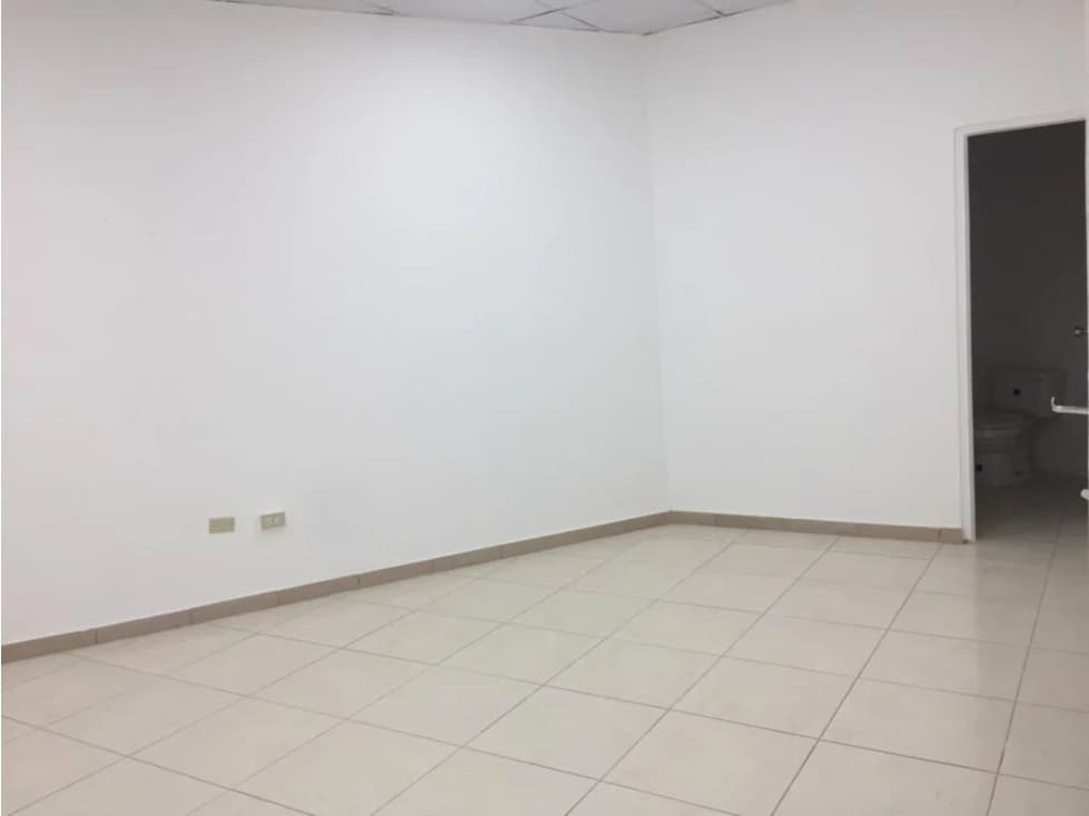 Se Alquila Local 106.88 Mts Albrook USD$1,213,oo+Itbms 11 — foto 1