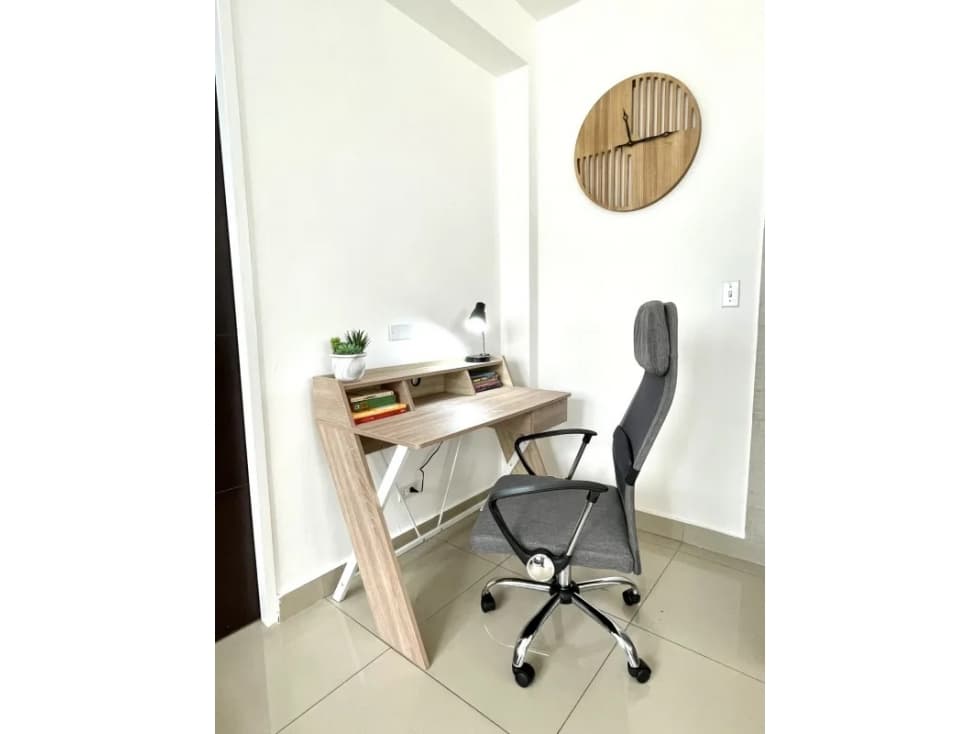 Se Alquilan 2 Aptos 90 Mts Amoblados Parque Lefevre usd$775,oo — foto 3