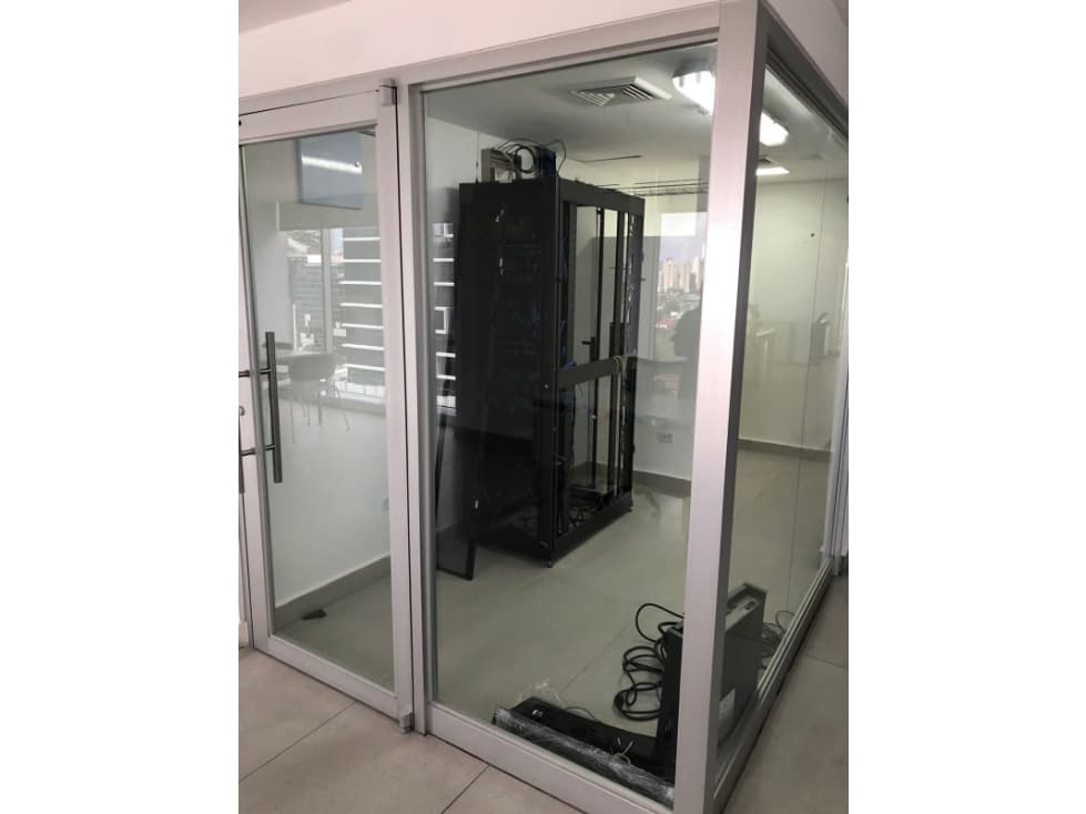 SE ALQUILA AMPLIA OFICINA EN OBARRIO- $7845 — foto 2