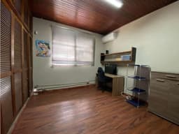 SE ALQUILA CASA COMERCIAL EN VIA PORRAS