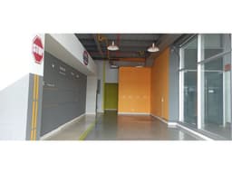 SE ALQUILA LOCAL COMERCIAL EN FERNANDEZ DE CÓRDOBA