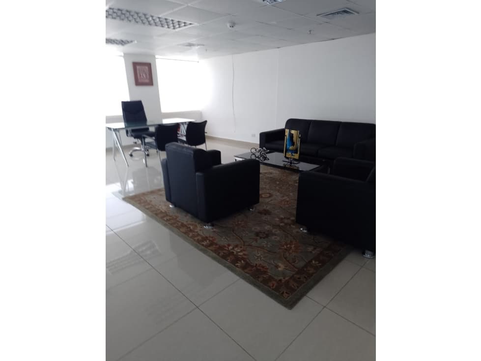 ALQUILER DE OFICINA EN EL CARMEN — foto 2
