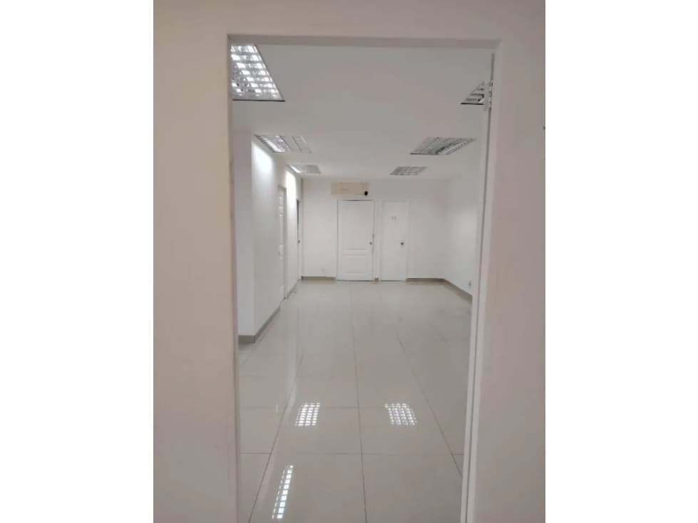 ALQUILO LOCAL COMERCIAL EN EL DORADO — foto 1