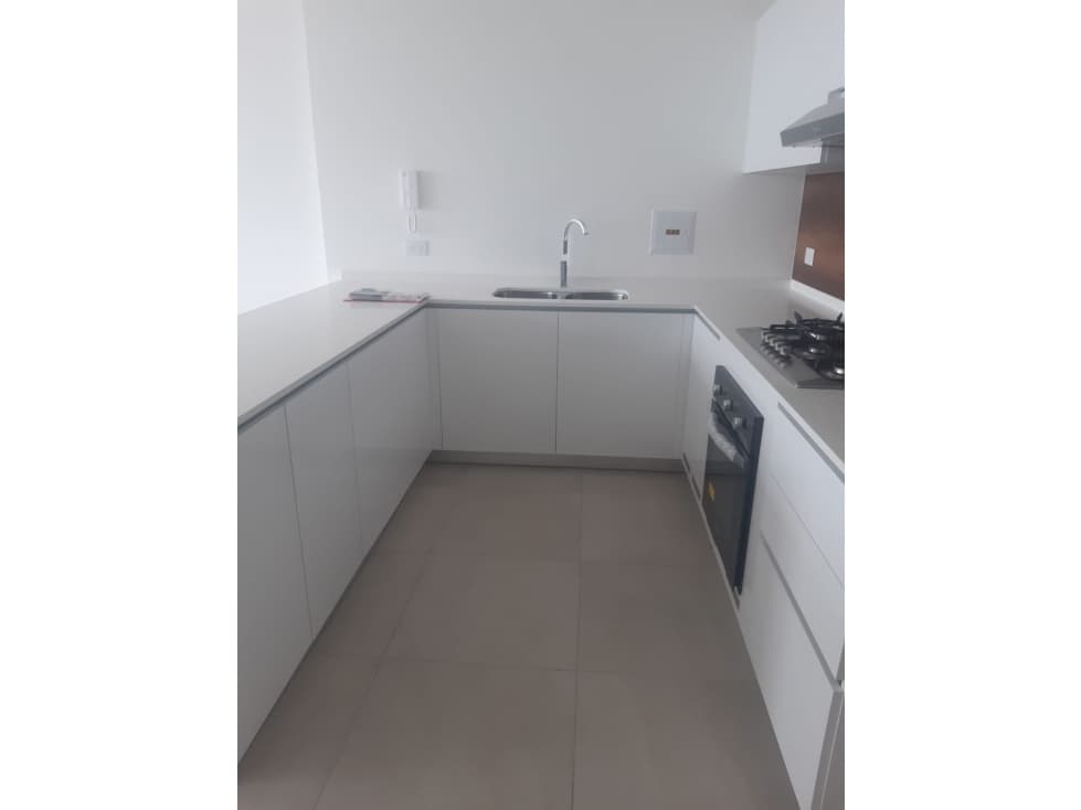 SE ALQUILA APARTAMENTO EN PH VAN GOGH — foto 2