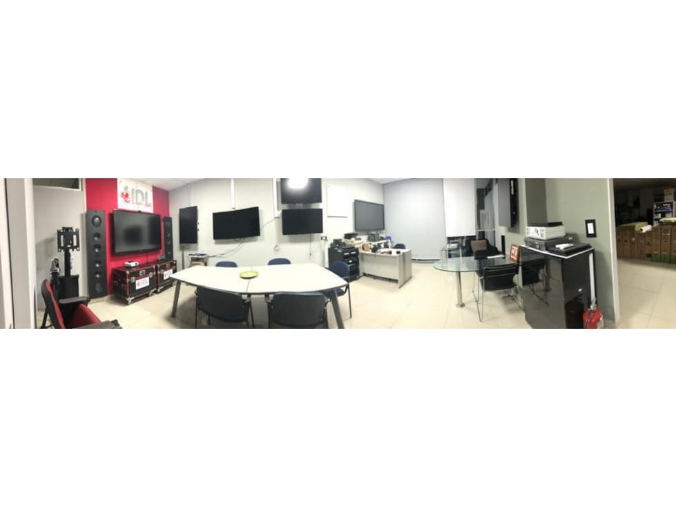 ¡¡SE VENDE !! Local comercial en VIA BRASIL — foto 1
