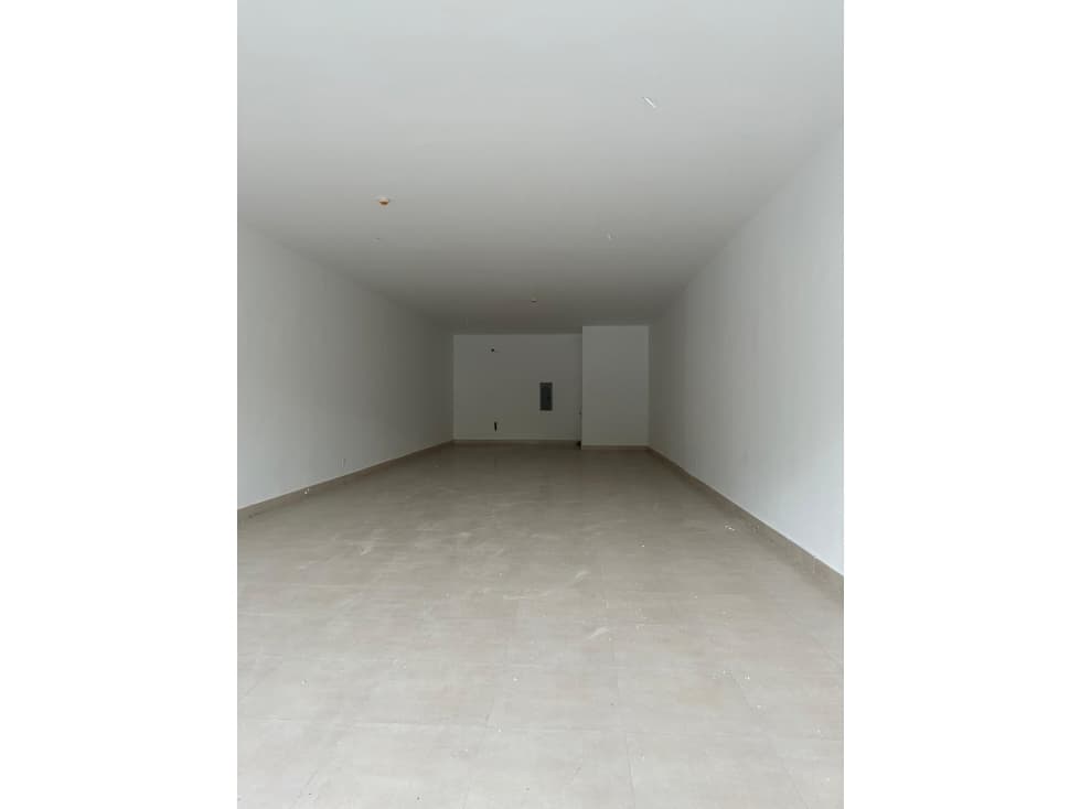 ¡¡SE ALQUILA !! LOCAL COMERCIAL en RIO ABAJO AV.PULIDA — foto 1
